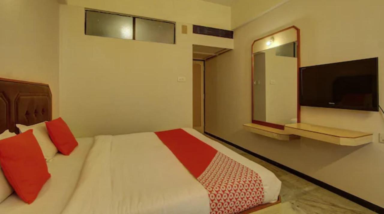 Hotel Padmam Madurai Exterior photo