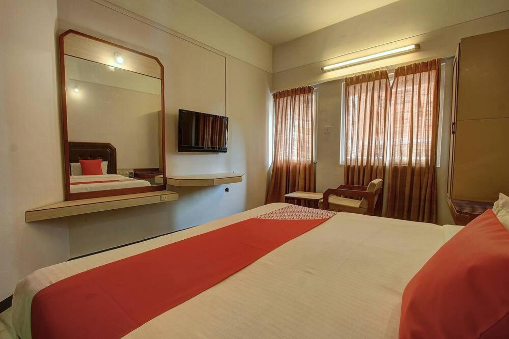 Hotel Padmam Madurai Exterior photo