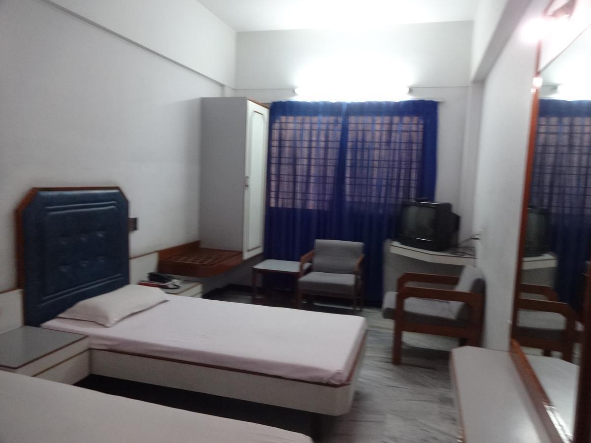 Hotel Padmam Madurai Exterior photo