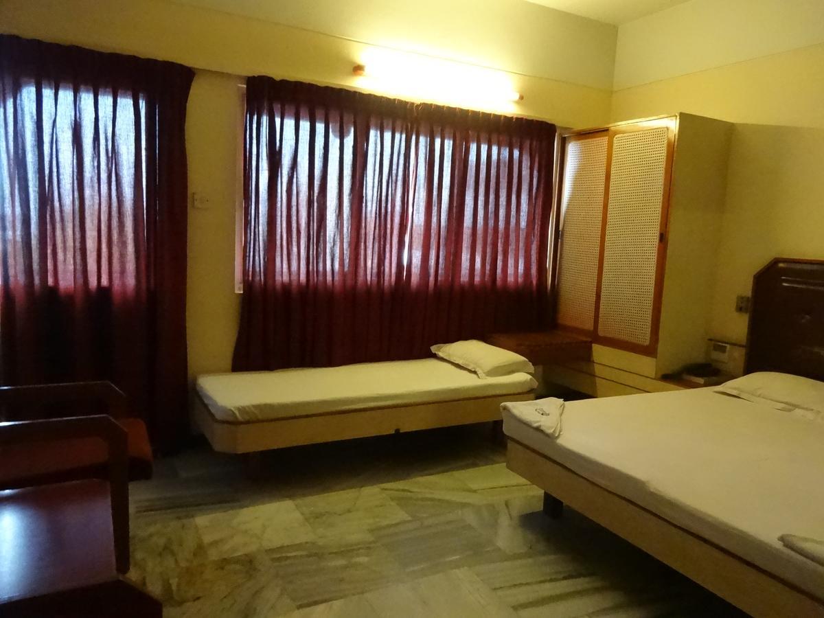 Hotel Padmam Madurai Exterior photo
